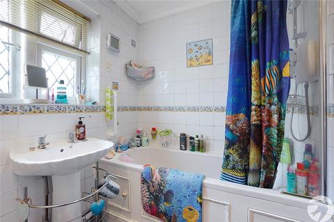 26 Chatsworth Drive, Rochester, ME2 4RH