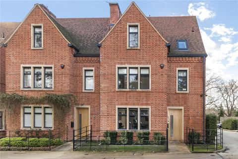 5 bedroom semi-detached house for sale, Wildernesse Close, Edgware, Middlesex, HA8