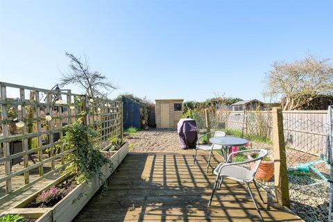 165 Edward Road, London, E17 6PA
