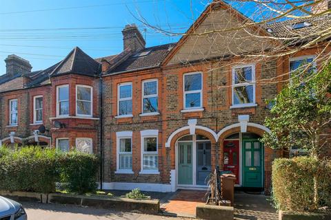 165 Edward Road, London, E17 6PA