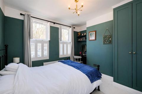165 Edward Road, London, E17 6PA