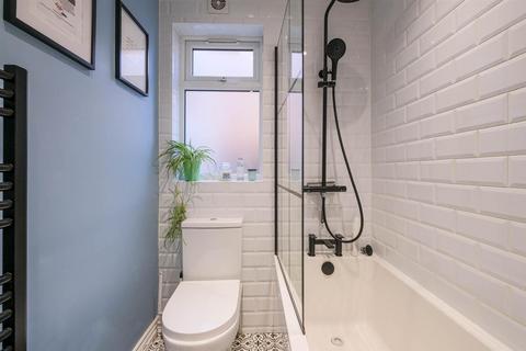 165 Edward Road, London, E17 6PA