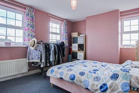 2 bedroom maisonette for sale, South Road, Haywards Heath, RH16