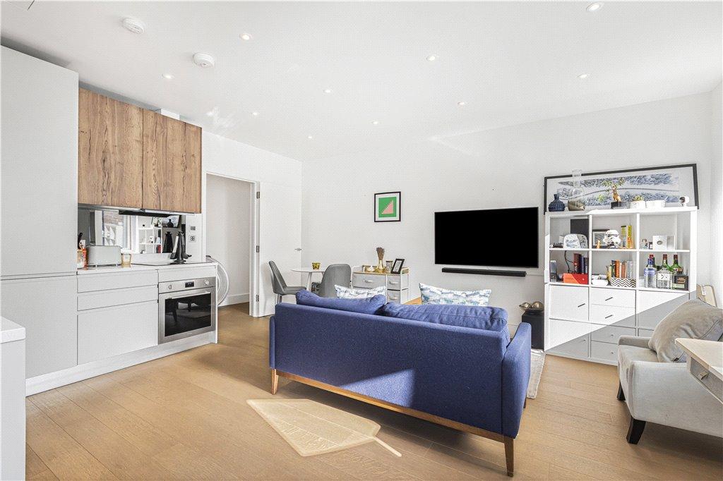 Reception/Kitchen