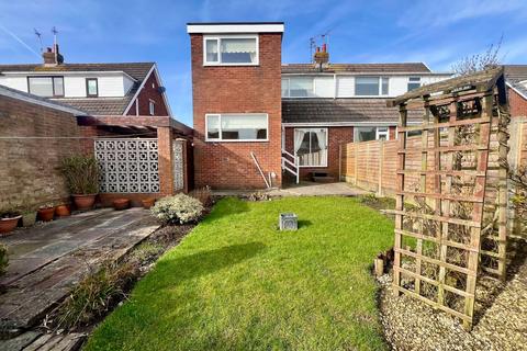 3 bedroom semi-detached house for sale, Summerville Avenue, Staining FY3