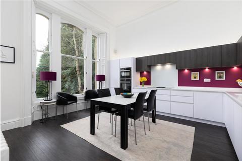 2 Hamilton Gardens, Perth, PH2 0SX