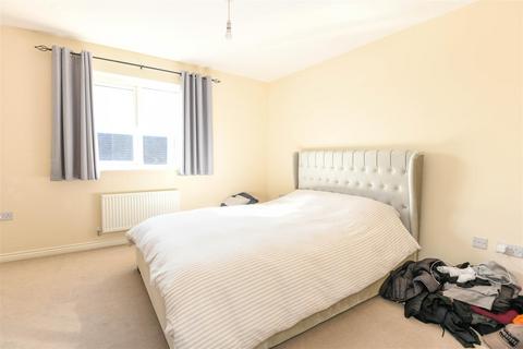 28 Heeks Crescent, Hilperton, Trowbridge, BA14 7UW