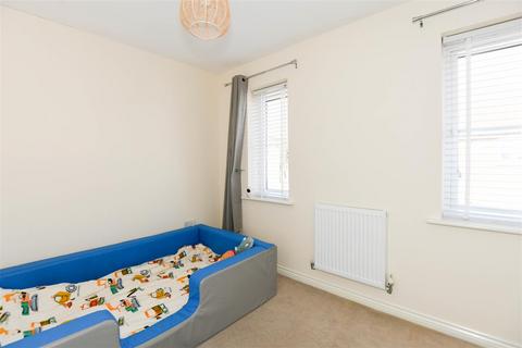 28 Heeks Crescent, Hilperton, Trowbridge, BA14 7UW