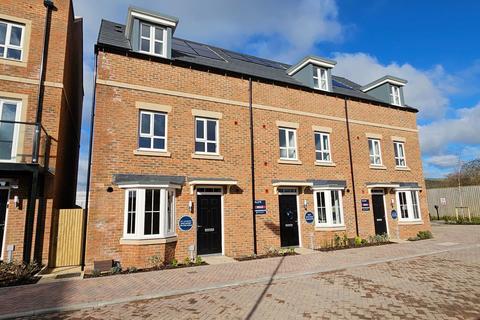 4 bedroom terraced house for sale, Filly Close, Newbury RG14