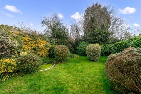 34 Half Moon Lane, Worthing, BN13 2EN