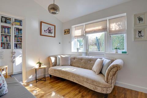 13 Onslow Gardens, Caversham, Reading, RG4 5HY