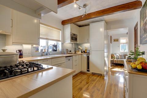 13 Onslow Gardens, Caversham, Reading, RG4 5HY
