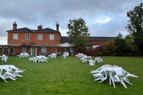 Pub for sale, The Bowling Green, Shaw Lane, Stoke Prior, Bromsgrove, B60 4BH