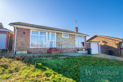 2 bedroom detached bungalow for sale, Sylvan Avenue, East Cowes