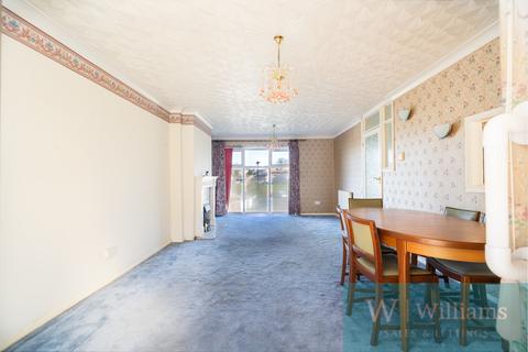 2 bedroom detached bungalow for sale, Sylvan Avenue, East Cowes