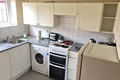 1 bedroom semi-detached house to rent, Logan Close, Wolverhampton WV10