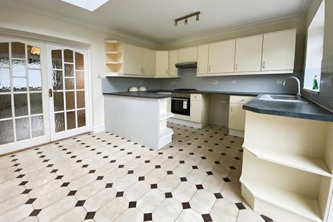 3 bedroom semi-detached house to rent, Newtown Road, Denham, Uxbridge, UB9