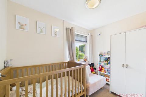 4 Abbey Gardens, Bangor On Dee, Wrexham, LL13 0DZ