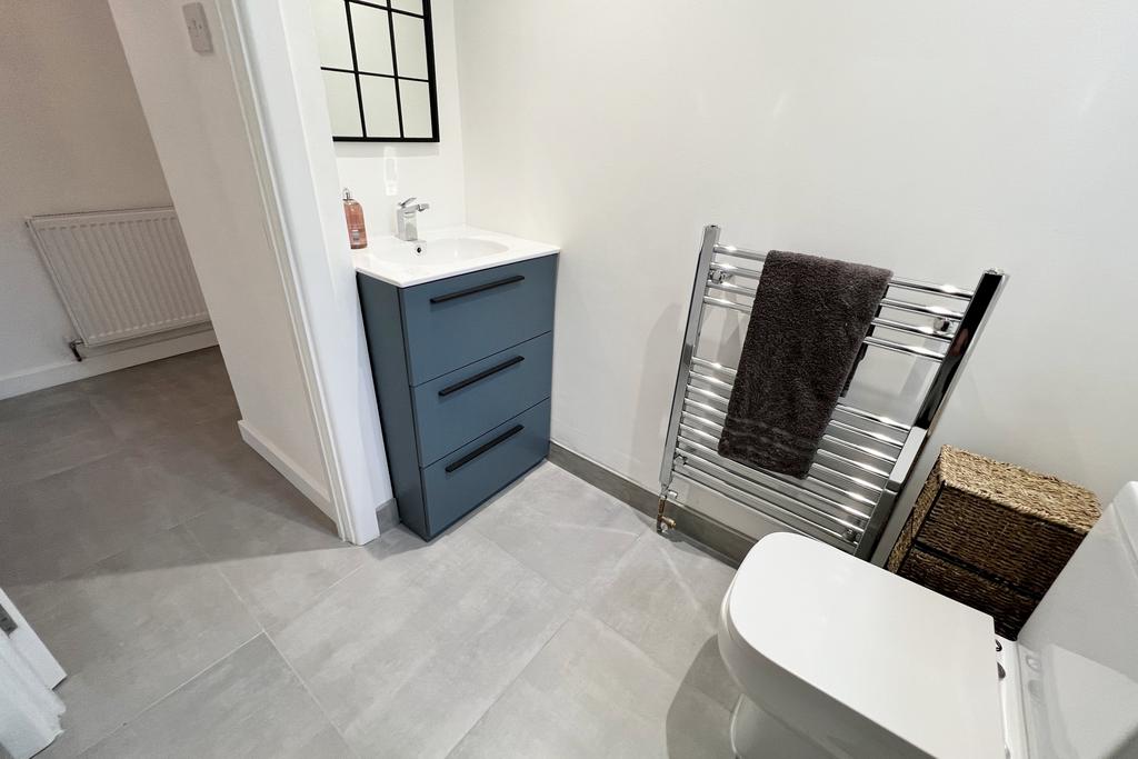 Ground floor wc 2