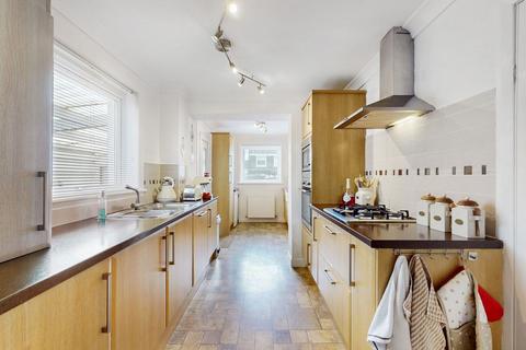 27 Rokeby Crescent, Strathaven, ML10 6EG
