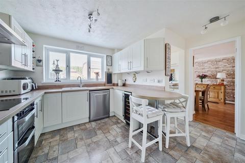 4 bedroom detached house for sale, Ffordd Dryden, Killay, Swansea