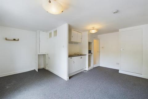 Studio to rent, 25 Wostenholm Road, Sheffield