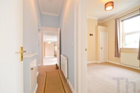 2 bedroom flat to rent, Newport PO30