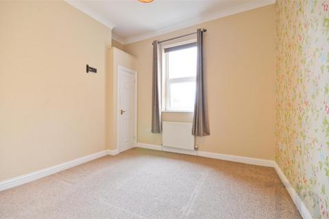 2 bedroom flat to rent, Newport PO30