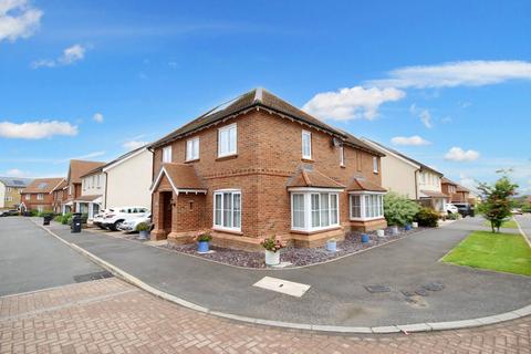 4 bedroom detached house for sale, Bergamot Road, Allington ME16