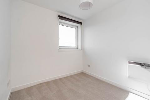 4/26 Constitution Street, Edinburgh, EH6 7BT