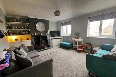 3 bedroom detached house to rent, Levant Close, Pendeen, TR19 7TG