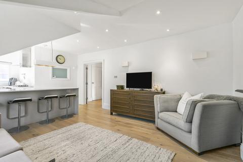 6b Parklands, Surbiton, KT5 8EA