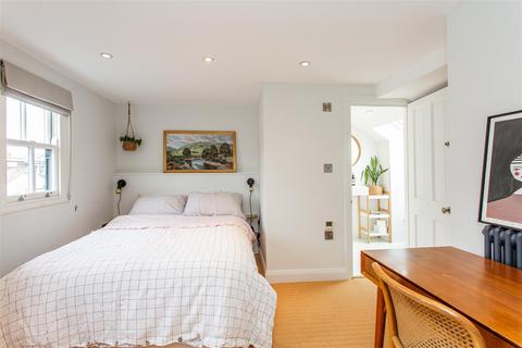 25 Ridgdale Street, London, E3 2TN