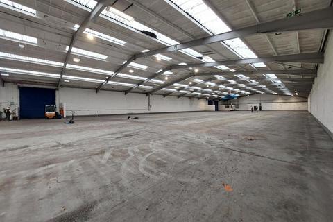 Industrial unit to rent, Unit 4, Summit Crescent Industrial Estate, Smethwick, West Midlands, B66 1BT