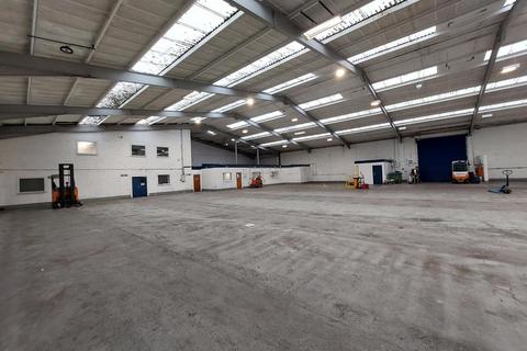 Industrial unit to rent, Unit 4, Summit Crescent Industrial Estate, Smethwick, West Midlands, B66 1BT