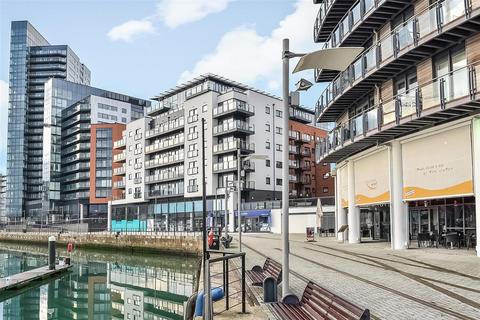 2 bedroom flat to rent, The Blake Building, Admirals Quay Ocean Way, Southampton