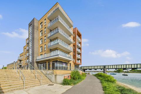 2 bedroom flat for sale, Salt Marsh Road, Shoreham by Sea