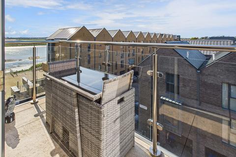 2 bedroom flat for sale, Salt Marsh Road, Shoreham by Sea