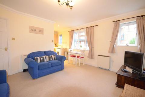 2 bedroom flat to rent, Knights Place, St. Leonards Road, Windsor, SL4