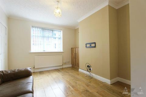 2 bedroom terraced house to rent, Laurel Avenue, Mansfield NG18