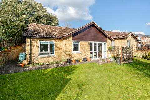 2 bedroom bungalow for sale, Patrons Way West, Denham Garden Village, Buckinghamshire, UB9