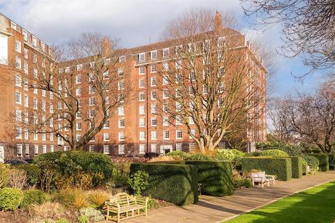 3 bedroom apartment for sale, Rivermead Court, Ranelagh Gardens, London, SW6