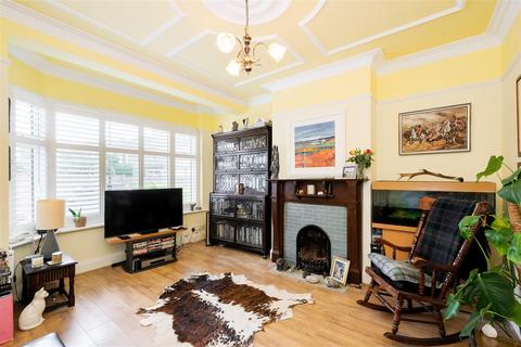 3 bedroom terraced house for sale, Whitehall Gardens, North Chingford