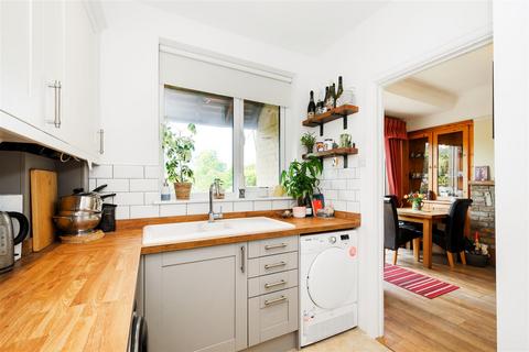 26a Whitehall Gardens, London, E4 6EH