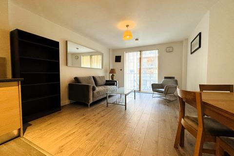 2 bedroom flat to rent, 3 Hornbeam Way, Green Quarter, M4 4AT