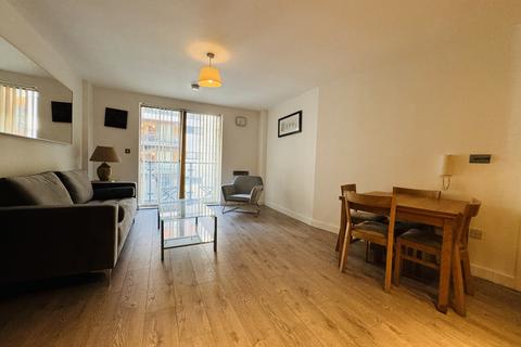 2 bedroom flat to rent, 3 Hornbeam Way, Green Quarter, M4 4AT