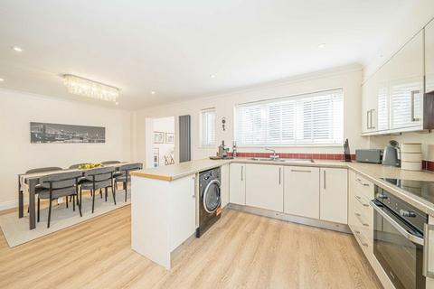 3 bedroom semi-detached house for sale, Sunna Gardens, Sunbury-On-Thames TW16