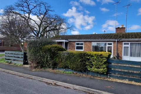 2 bedroom bungalow for sale, Lime Kiln, Royal Wootton Bassett, Swindon