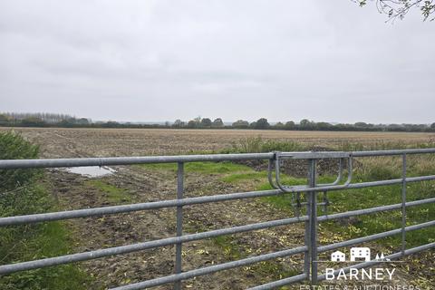 Land for sale, Chaddington Lane, Royal Wootton Bassett SN4