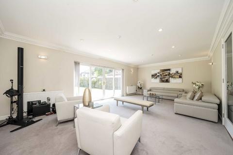 5 bedroom detached house for sale, Raleigh Way, Hanworth Park TW13